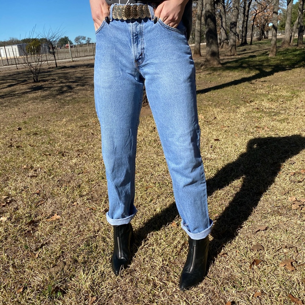 Levi's 550 High Waisted Boyfriend Jeans